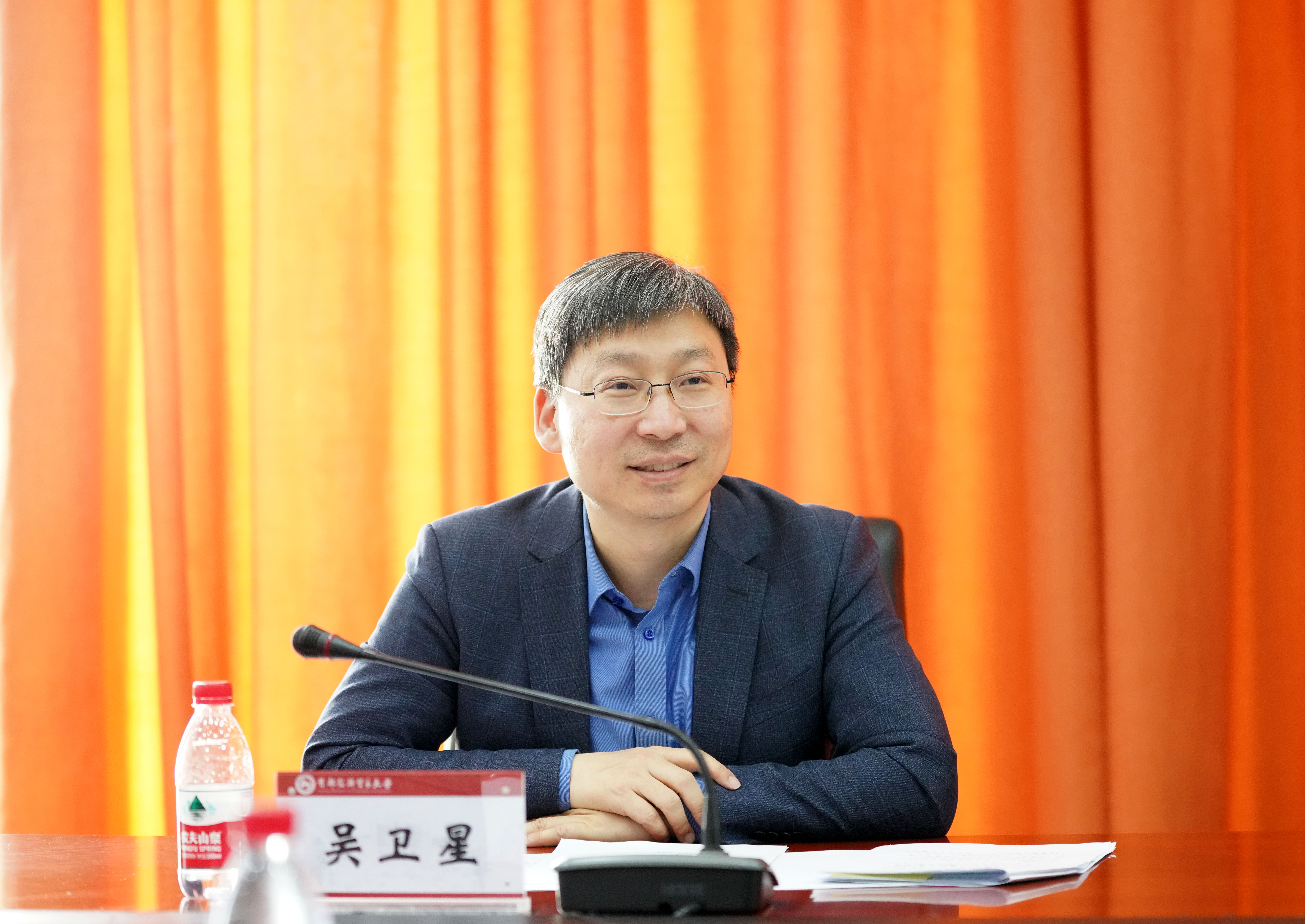吴卫星.JPG